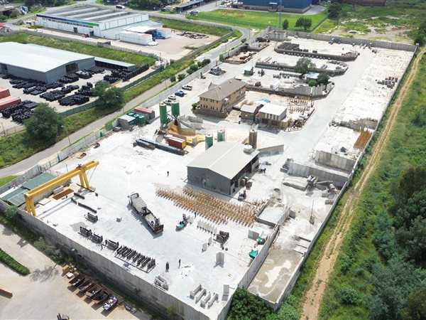 17 061 m² Industrial space 17 061 m² Industrial space
