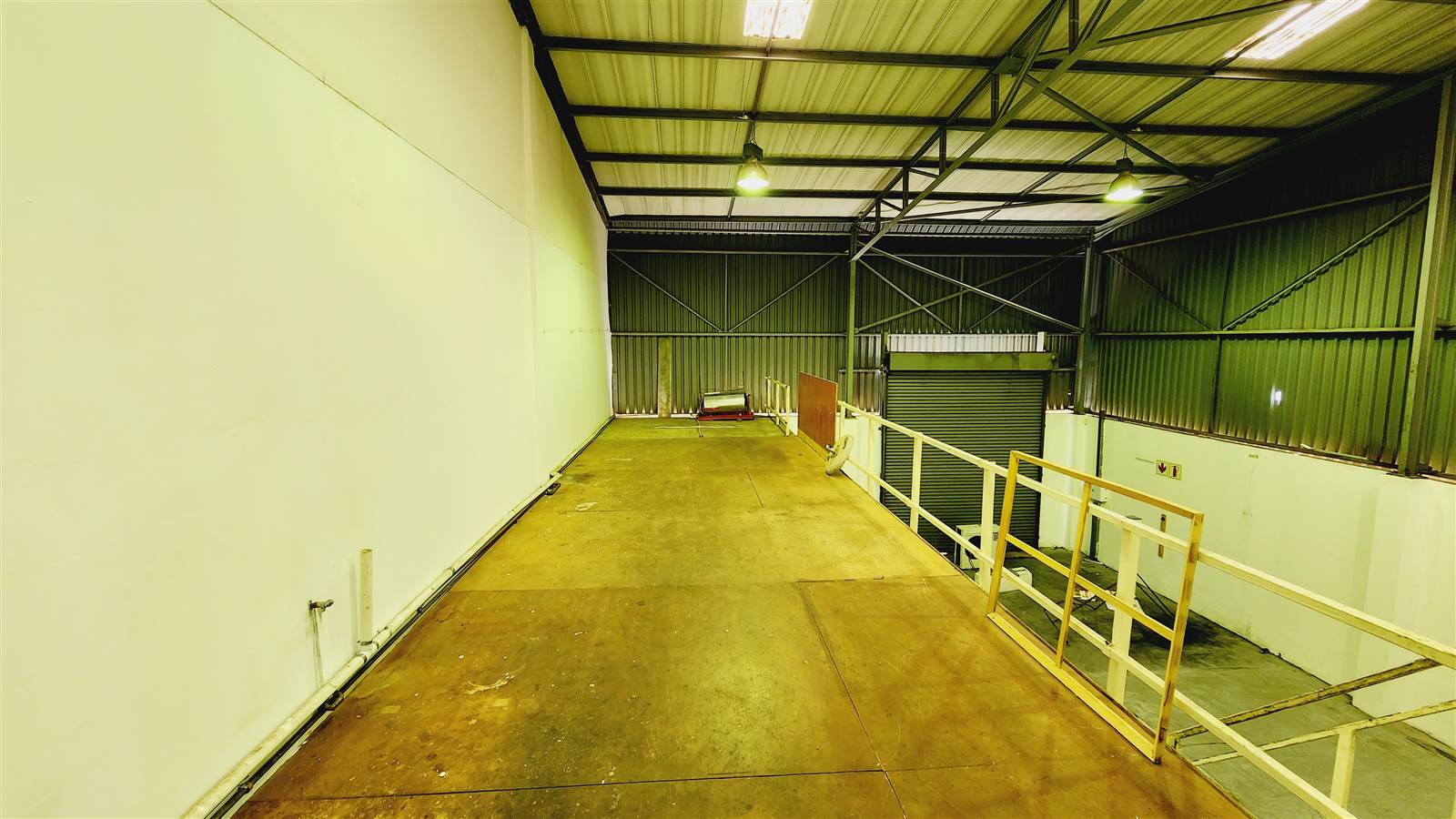 648  m² Industrial space in North Riding photo number 14