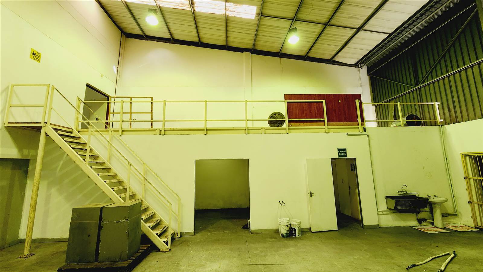 648  m² Industrial space in North Riding photo number 18
