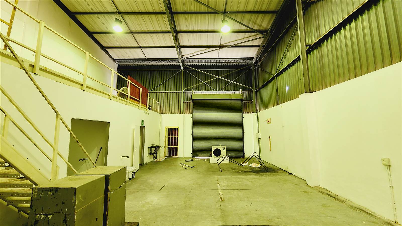 648  m² Industrial space in North Riding photo number 26