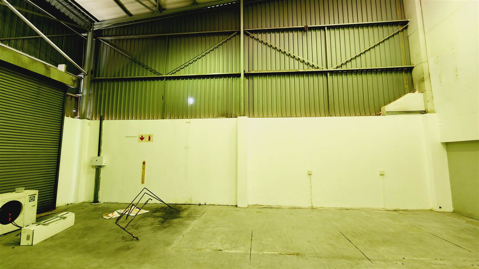 648  m² Industrial space in North Riding photo number 30