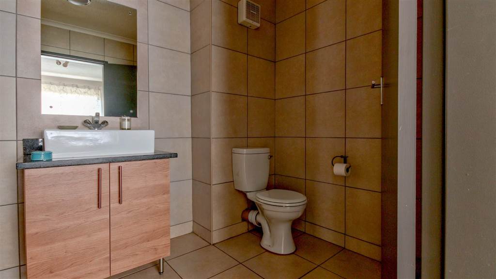 2 Bed Apartment in Highveld photo number 30