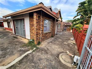 3 Bed House in Woodview