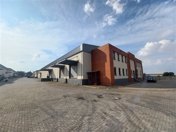 2 850  m² Industrial space