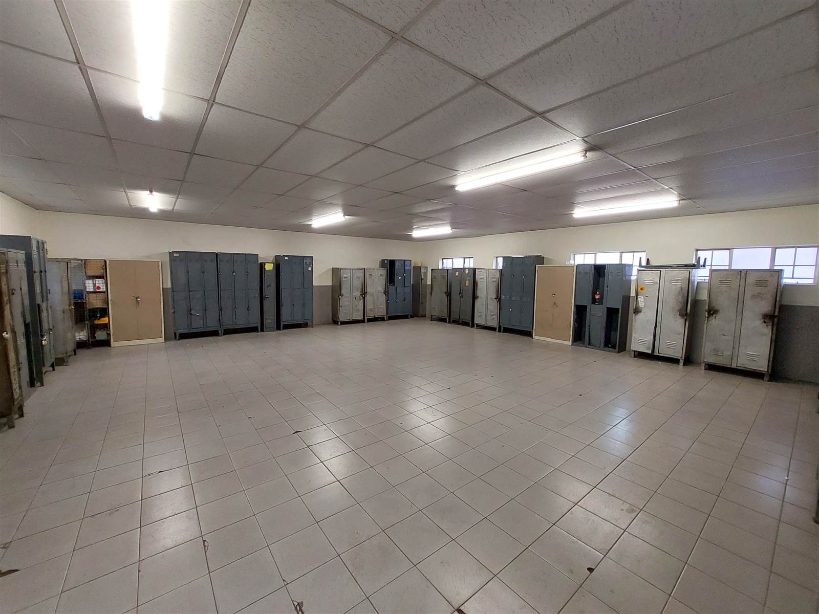 38000  m² Industrial space in Clayville photo number 18