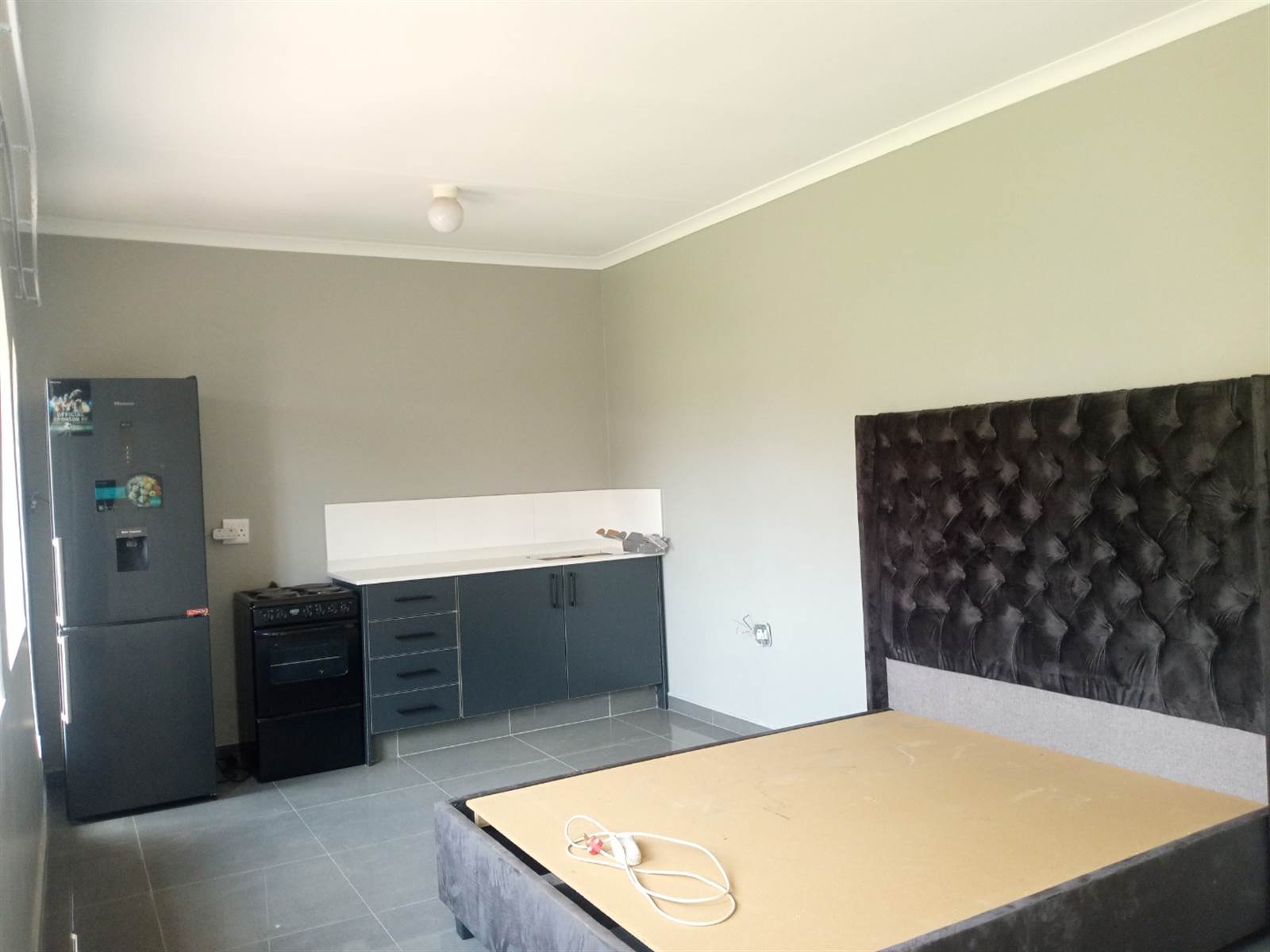 1 Bed Apartment in Lambton photo number 3