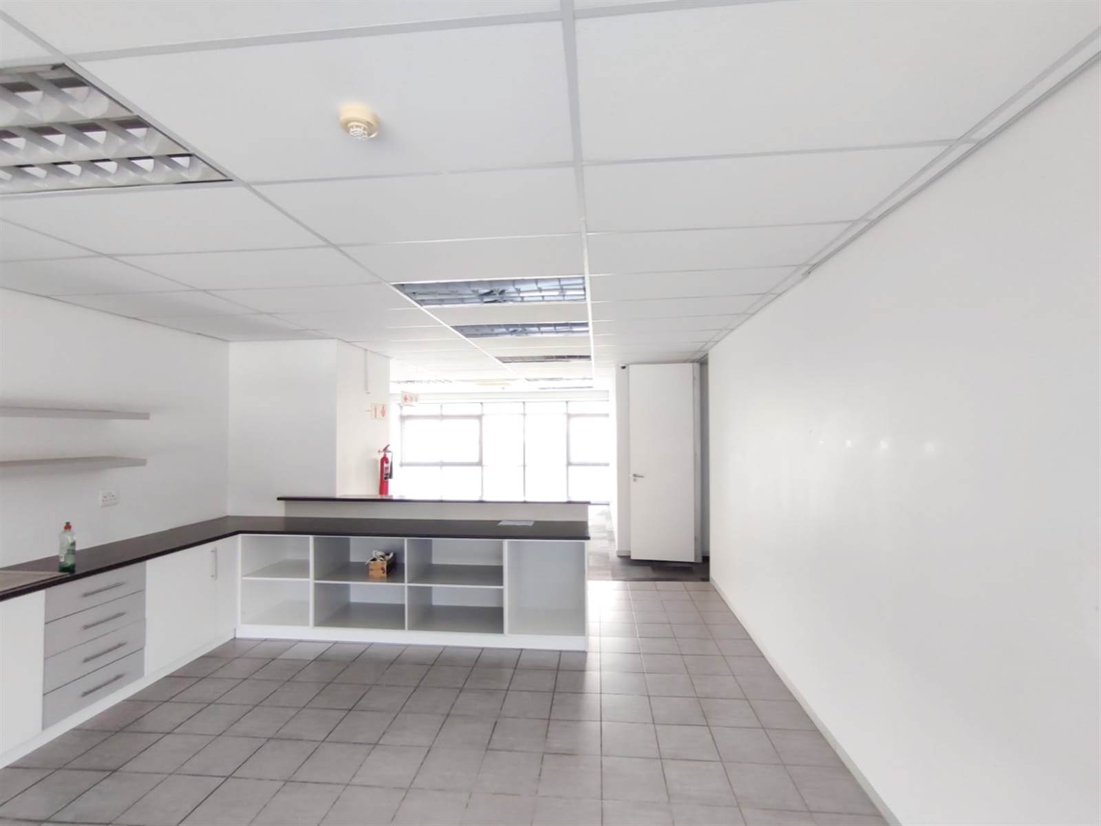 1209  m² Commercial space in Woodstock photo number 24