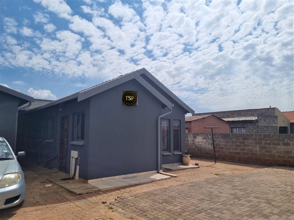 2 Bedroom House 2 Bedroom House