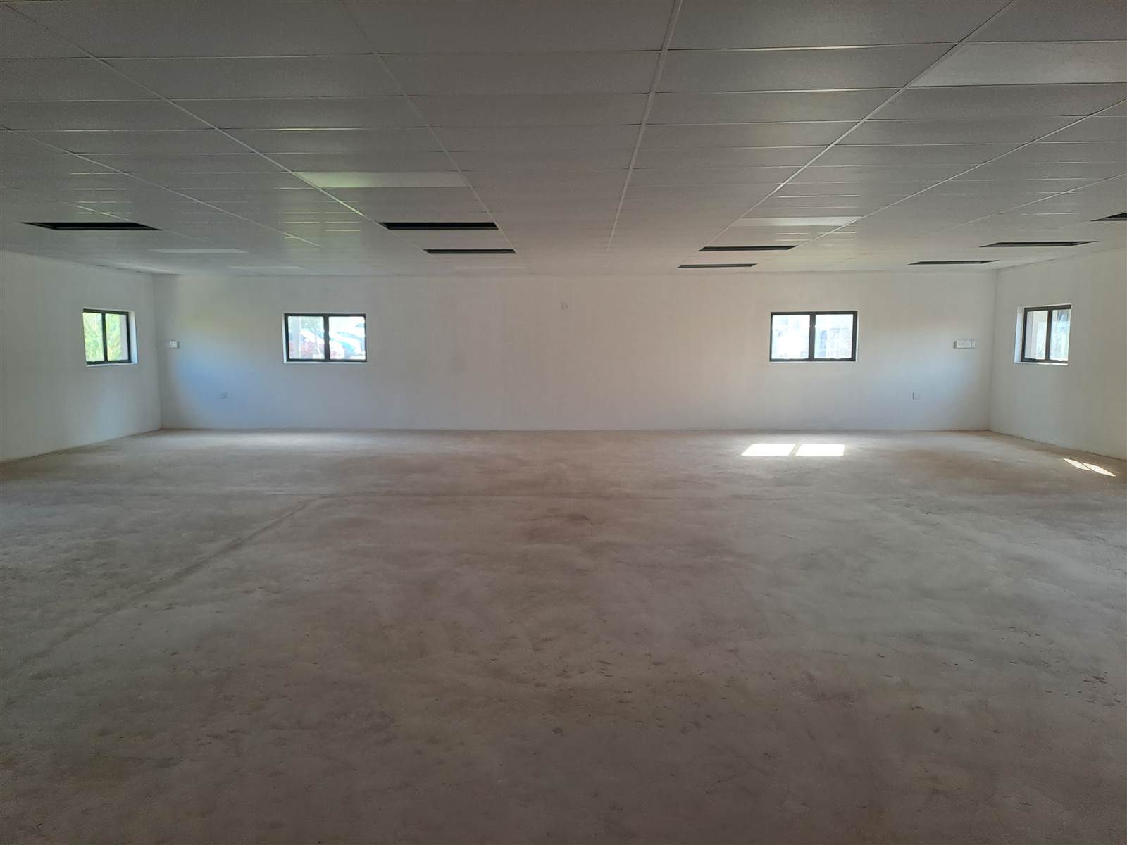 630  m² Commercial space in Phoenix photo number 4
