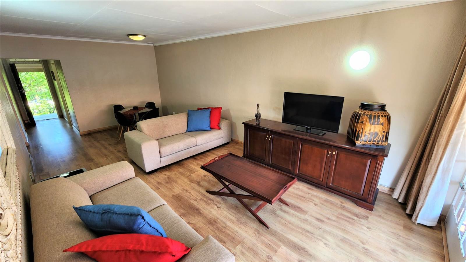 2 Bed Apartment in Rivonia photo number 3