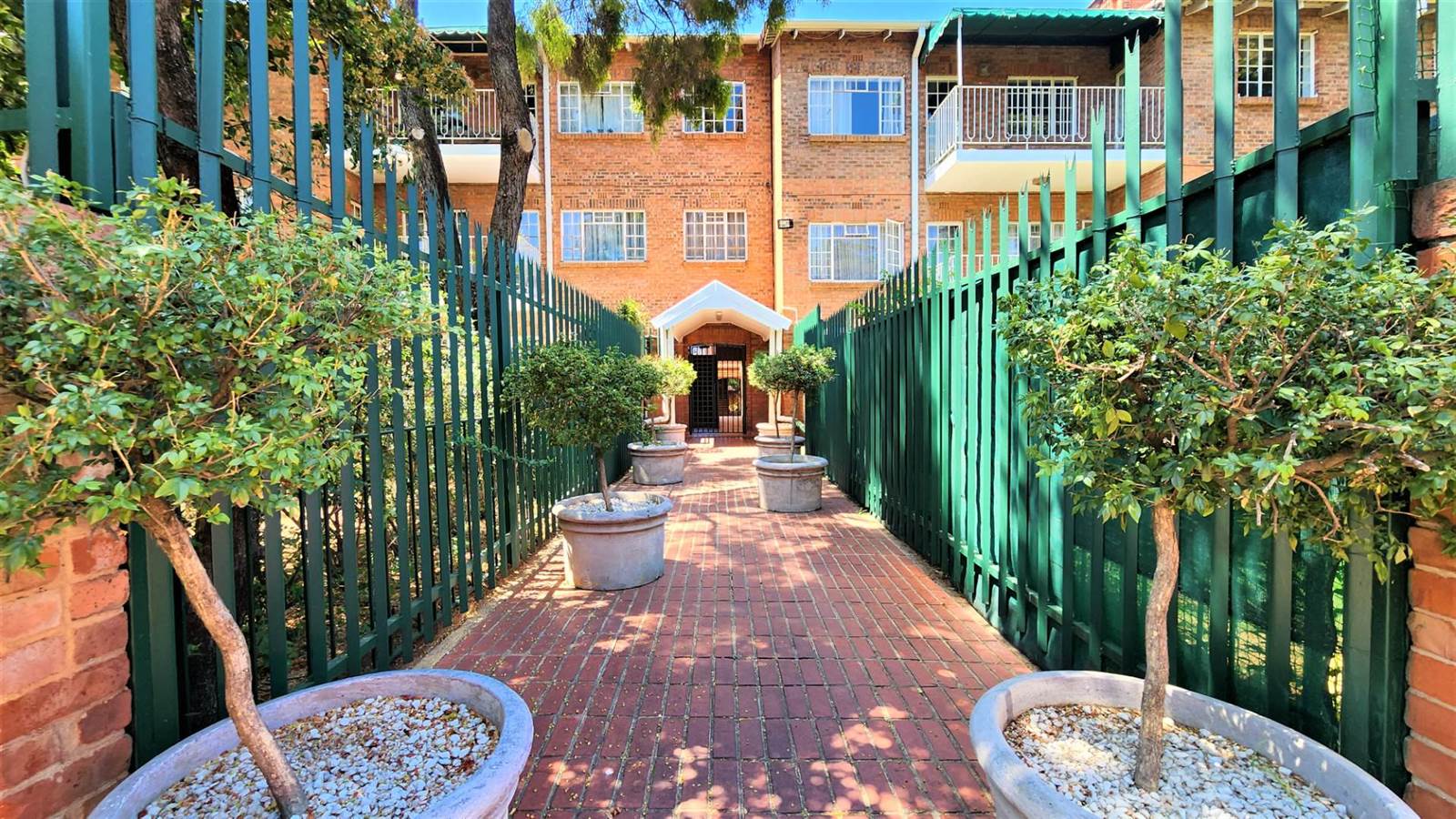 2 Bed Apartment in Rivonia photo number 25