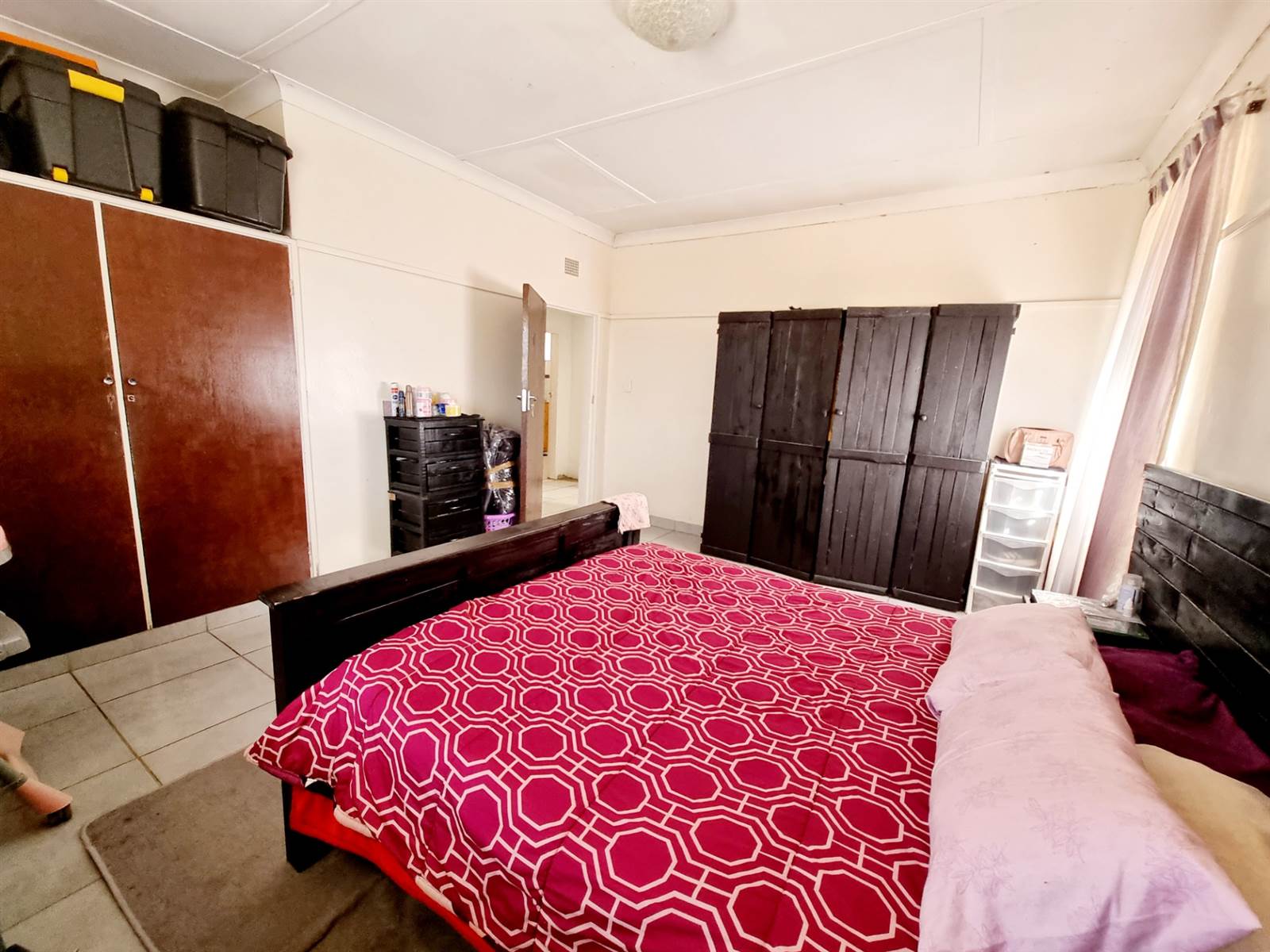 5 Bed House in Stilfontein photo number 6