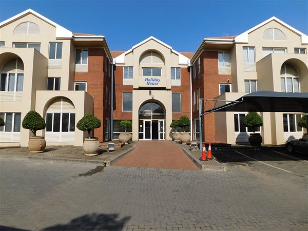 237  m² Office Space in Randburg Central