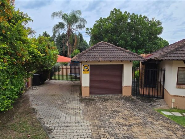 2 Bedroom Townhouse 2 Bedroom Townhouse
