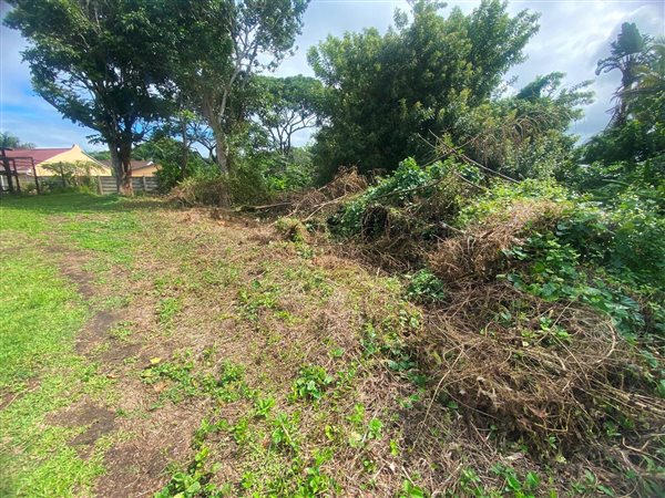 2 002 m² Land