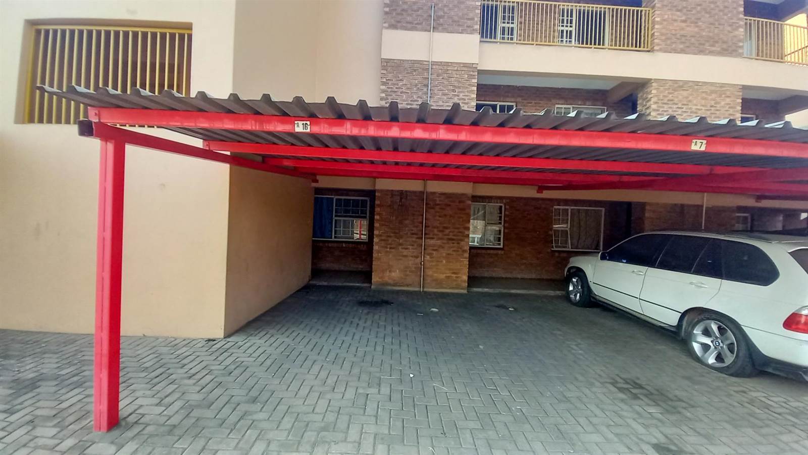 2 Bed Apartment in Middelburg South photo number 16