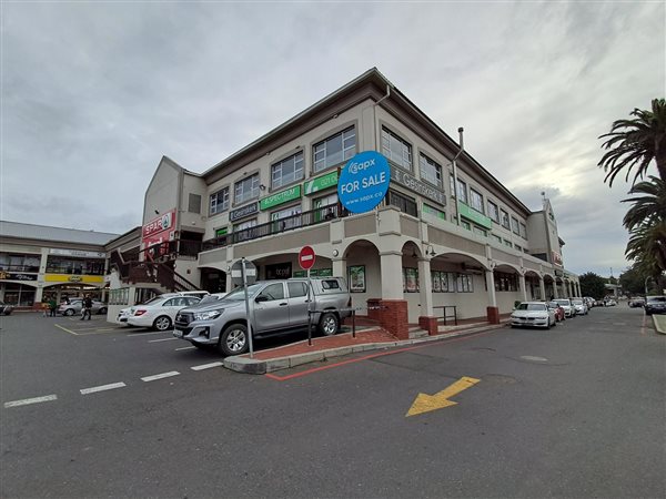 470  m² Retail Space