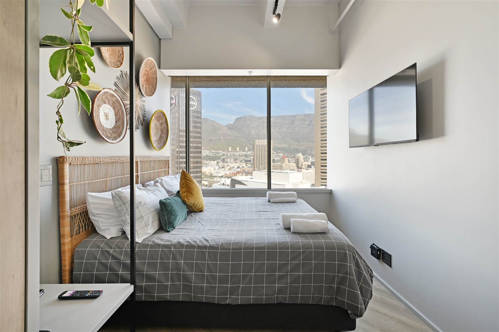 Studio Apartment in Cape Town City Centre photo number 1