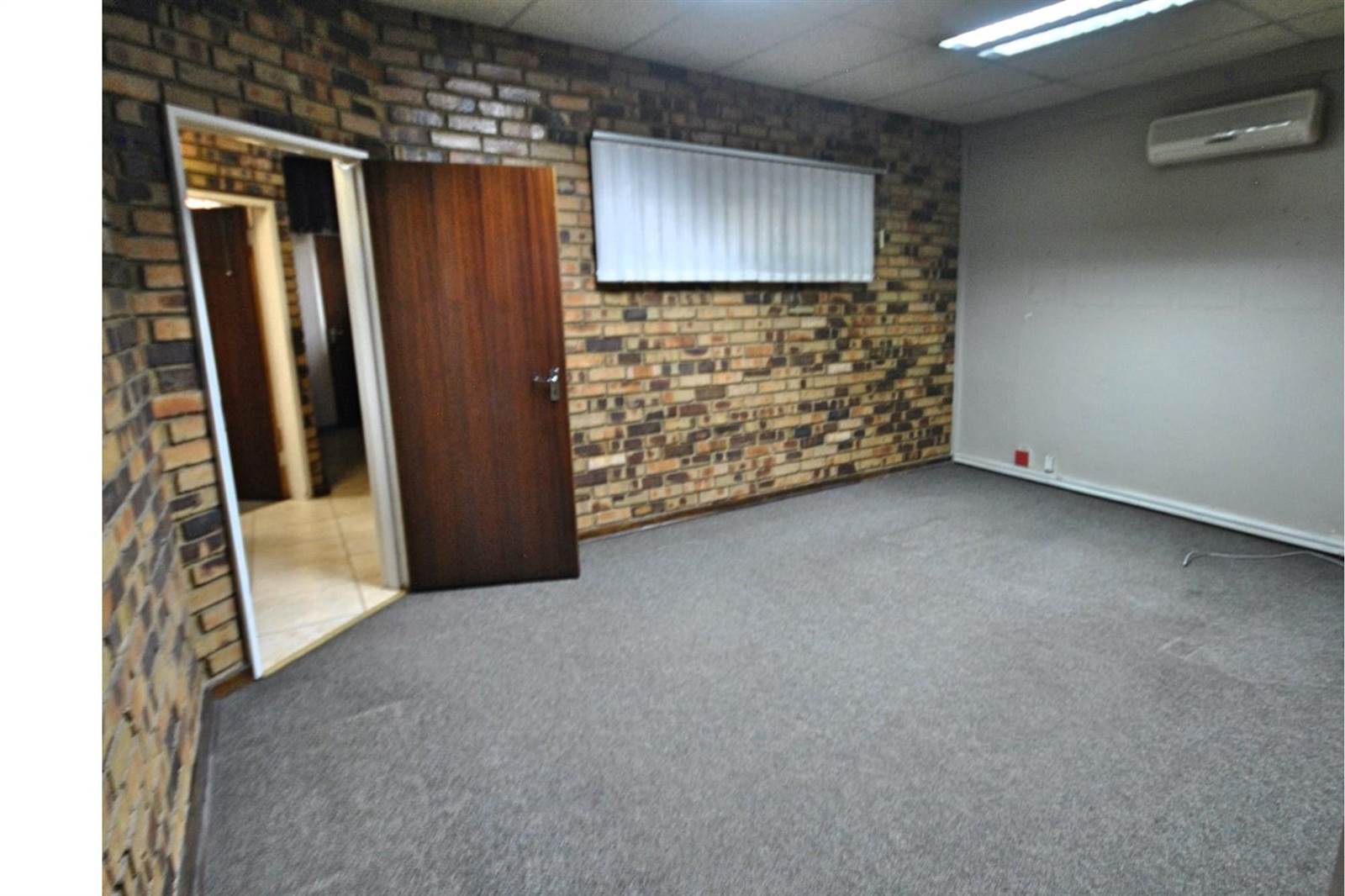 Commercial space in Vanderbijlpark Central photo number 1