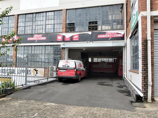 388  m² Industrial space