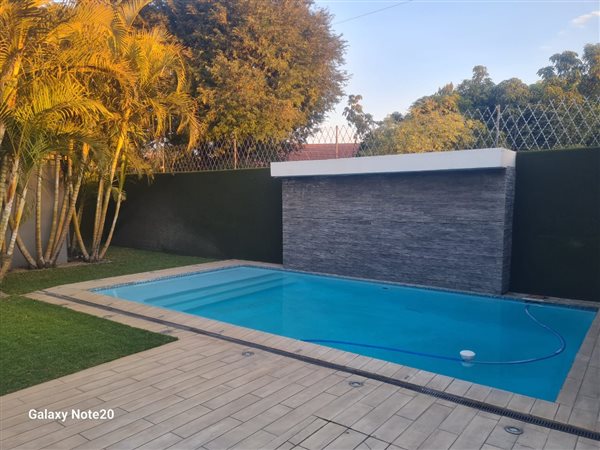 4 Bedroom House 4 Bedroom House