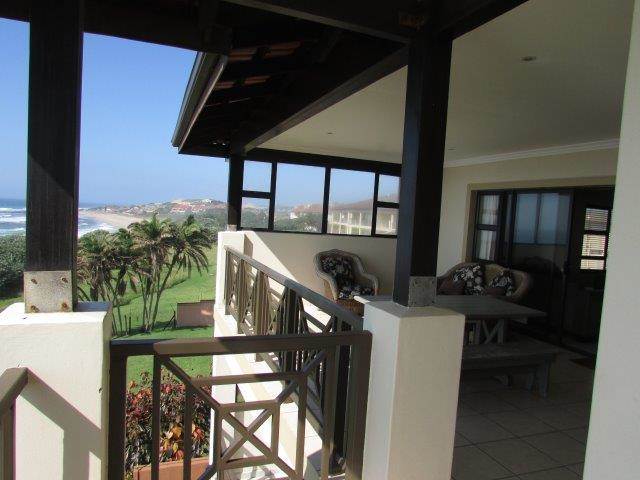 3 Bed Apartment in Shelly Beach photo number 3