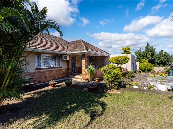 4 Bedroom House 4 Bedroom House