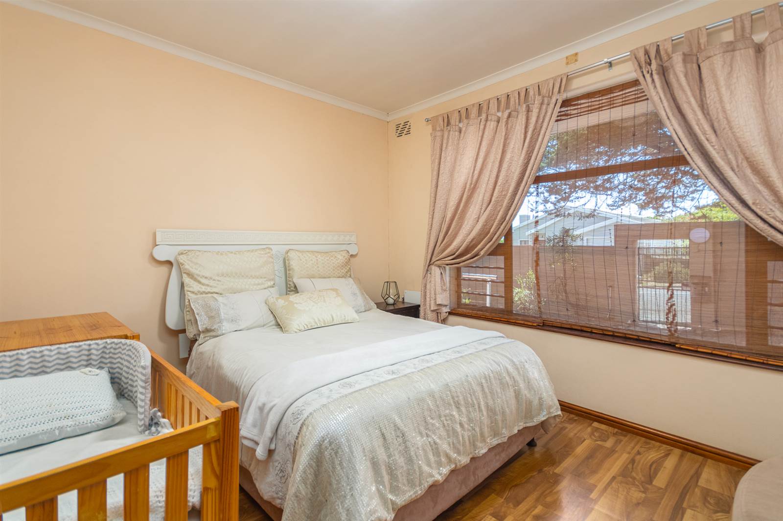 4 Bed House in Milnerton Central photo number 6