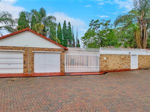 5 Bed House in Kelvin