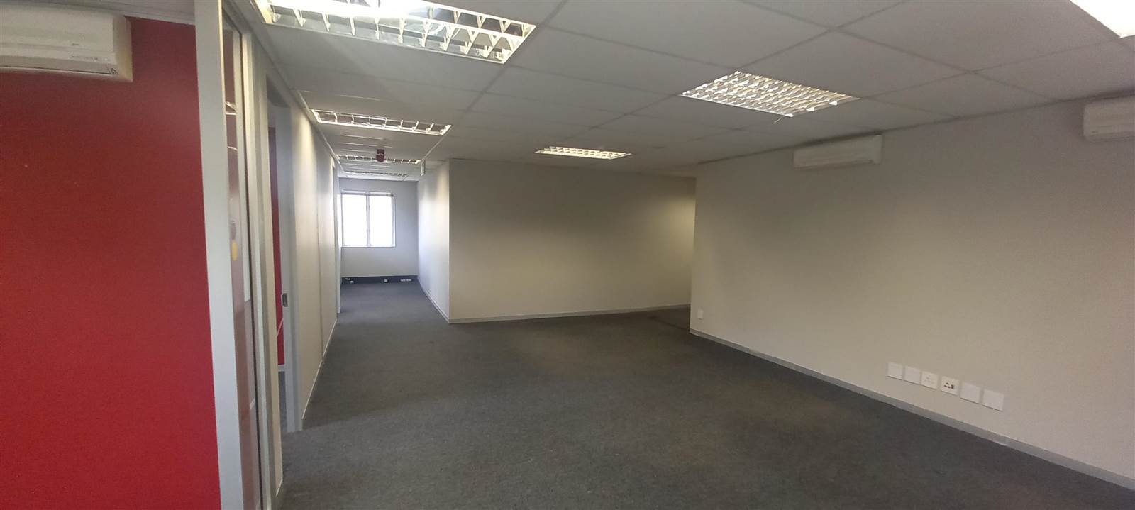 149  m² Commercial space in Greenstone Hill photo number 6