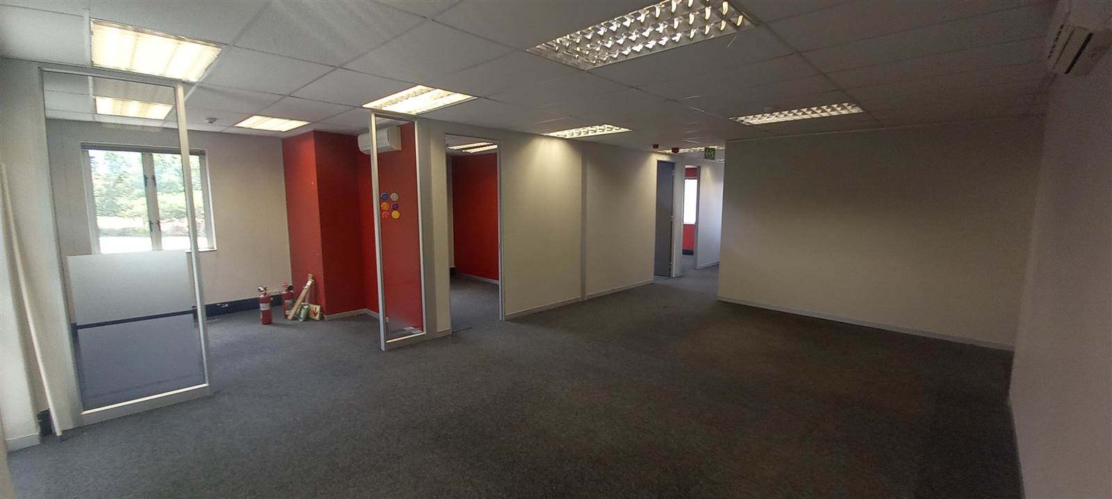 149  m² Commercial space in Greenstone Hill photo number 10