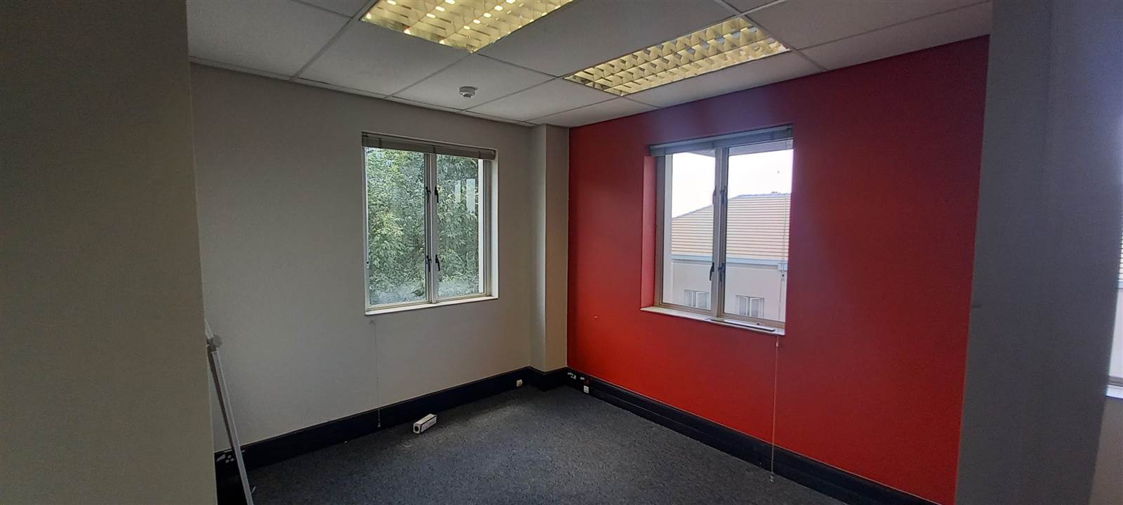 149  m² Commercial space in Greenstone Hill photo number 5