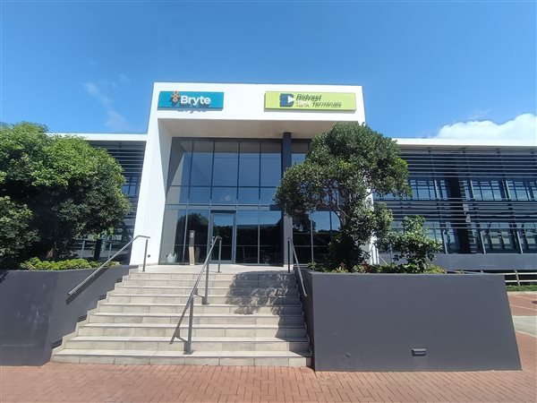 1 679 m² Commercial space 1 679 m² Commercial space