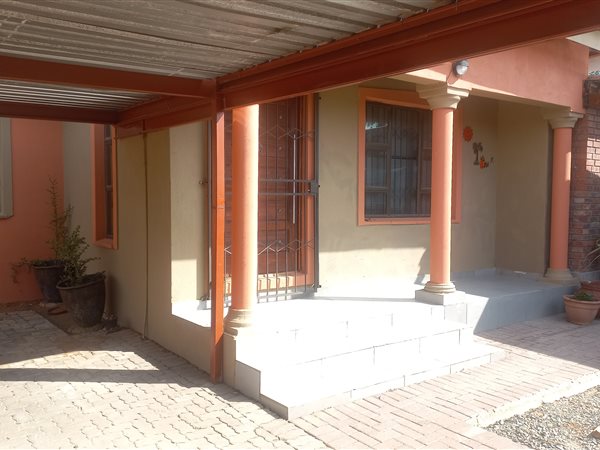 2 Bedroom Flat 2 Bedroom Flat