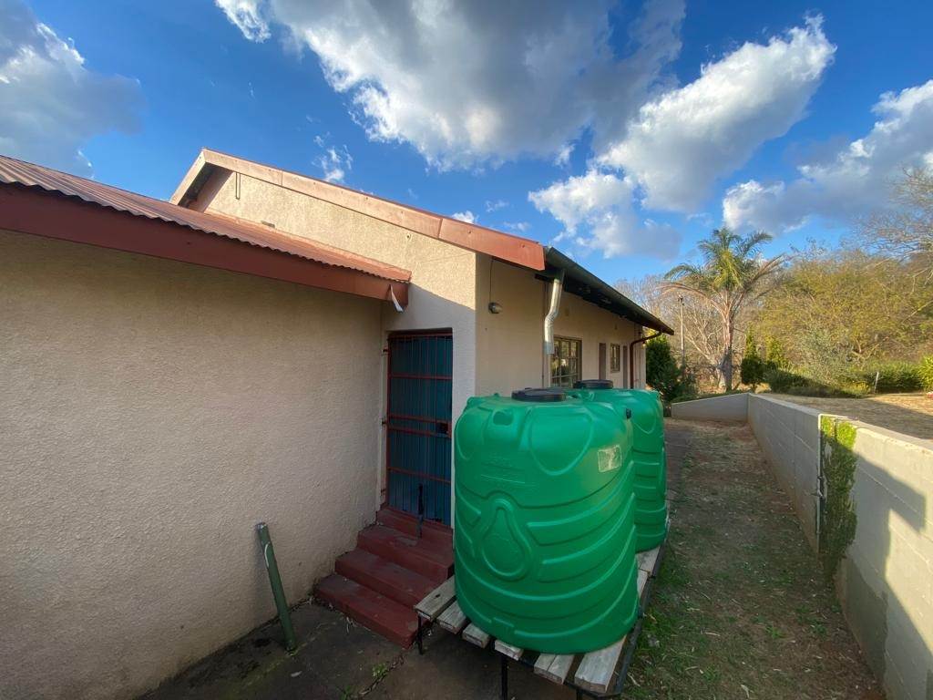 4 Bed House in Waterval Boven photo number 29