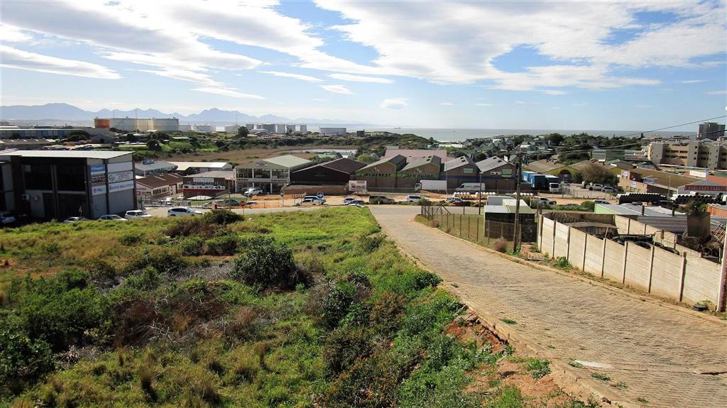 2267 m² Land available in Voorbaai photo number 1