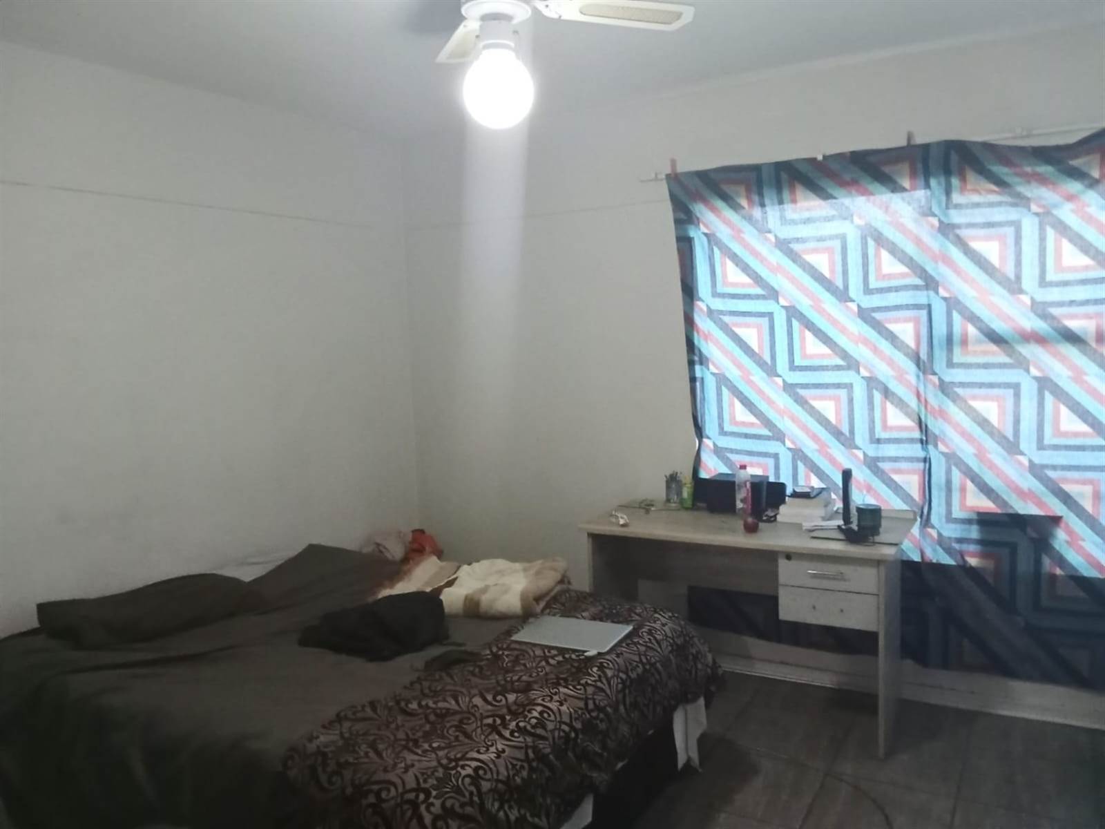 2 Bed Apartment in Bloemfontein photo number 15