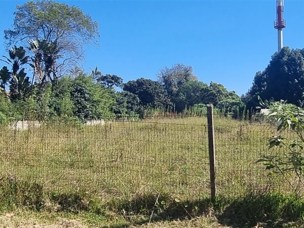 2 272 m² Land