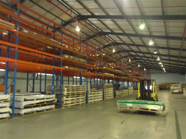 4000  m² Industrial space in Jacobs
