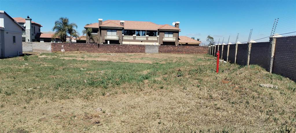 949 m² Land available in Helderwyk photo number 13
