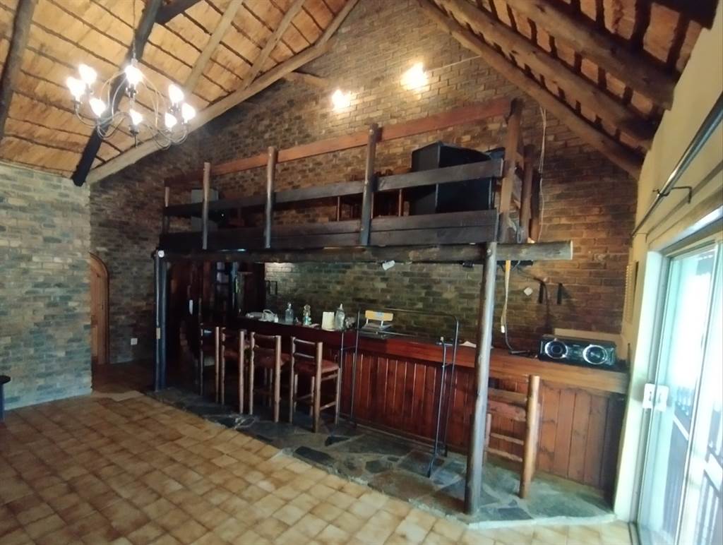 5 Bed House in Randjesfontein photo number 7