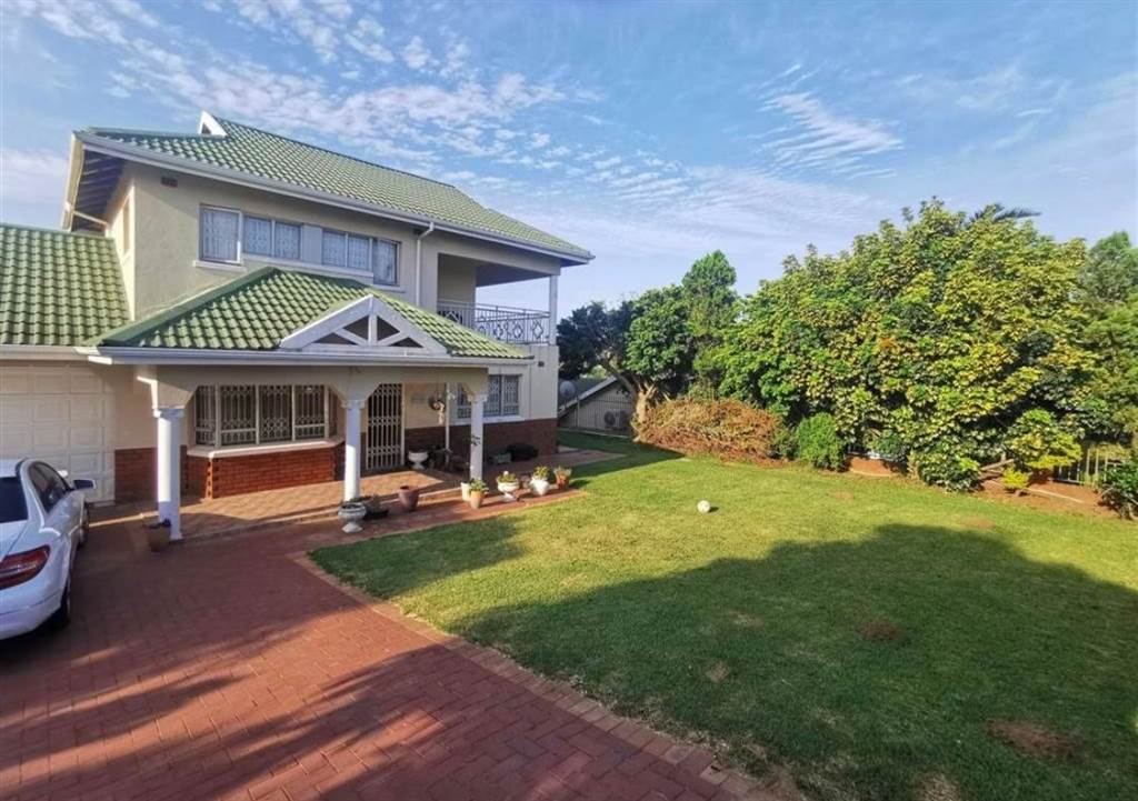 4 Bed House in Mt Edgecombe photo number 1