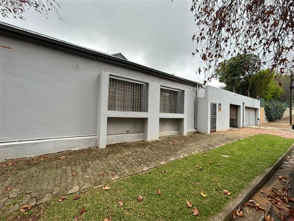 236  m² Commercial space in Melville