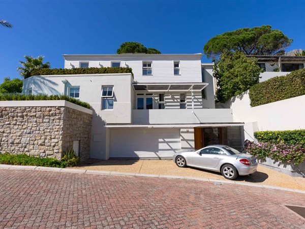 4 Bedroom House 4 Bedroom House