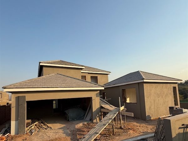 4 Bedroom House 4 Bedroom House