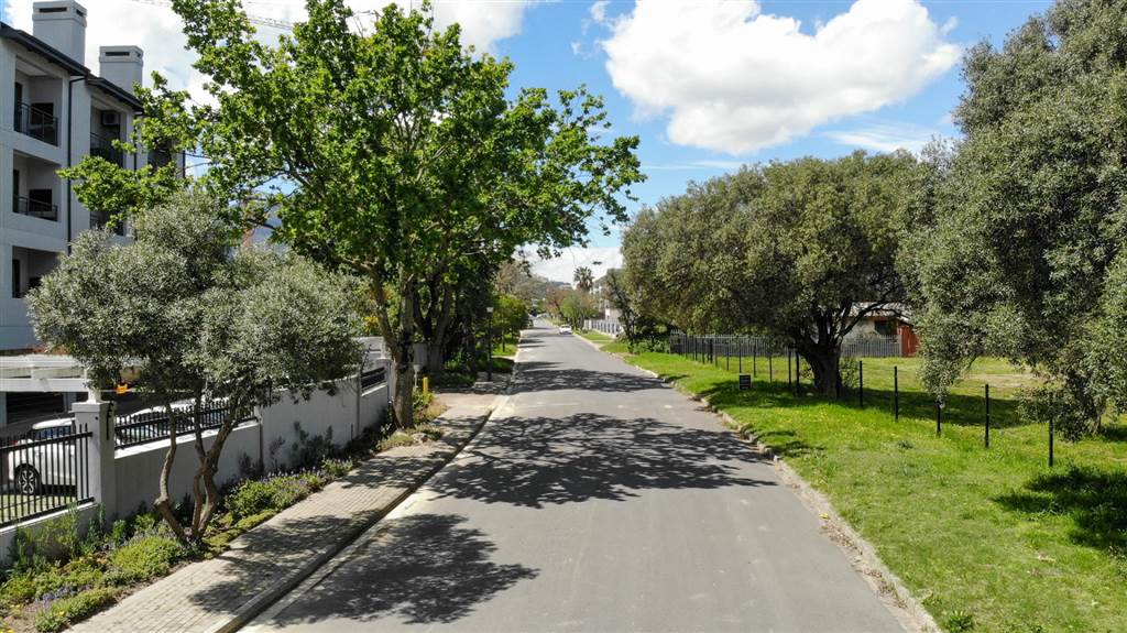 929 m² Land available in Stellenbosch Central photo number 12