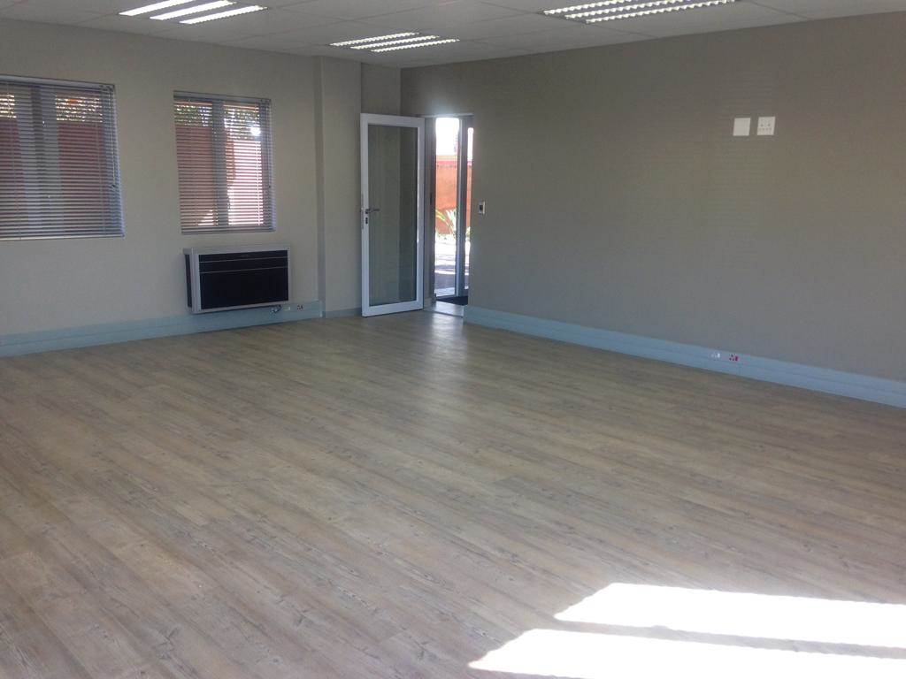 365  m² Commercial space in Fourways photo number 19