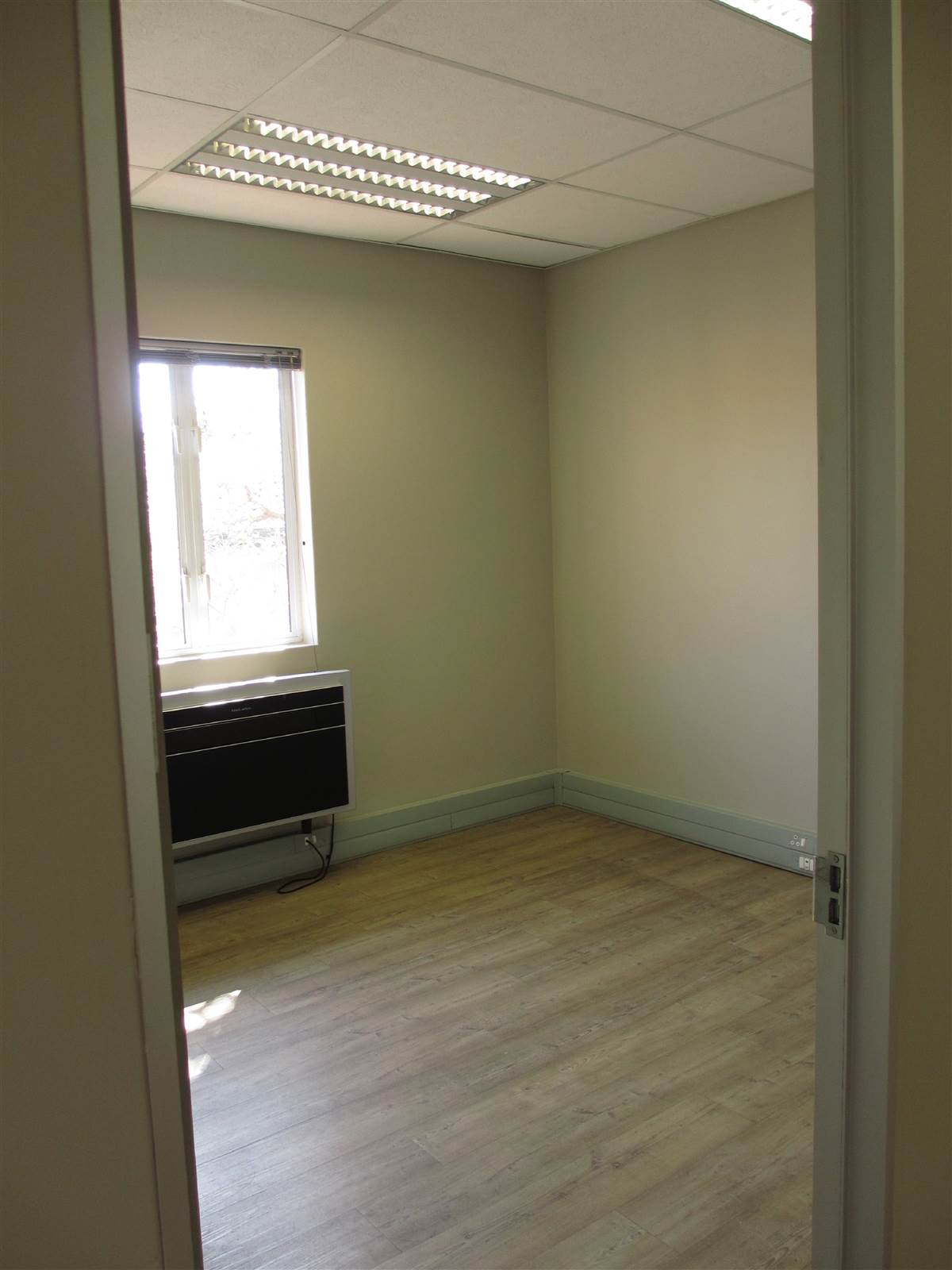 365  m² Commercial space in Fourways photo number 13