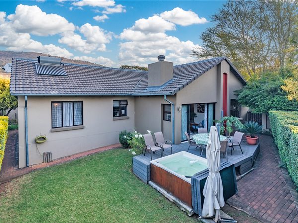 3 Bedroom Simplex 3 Bedroom Simplex