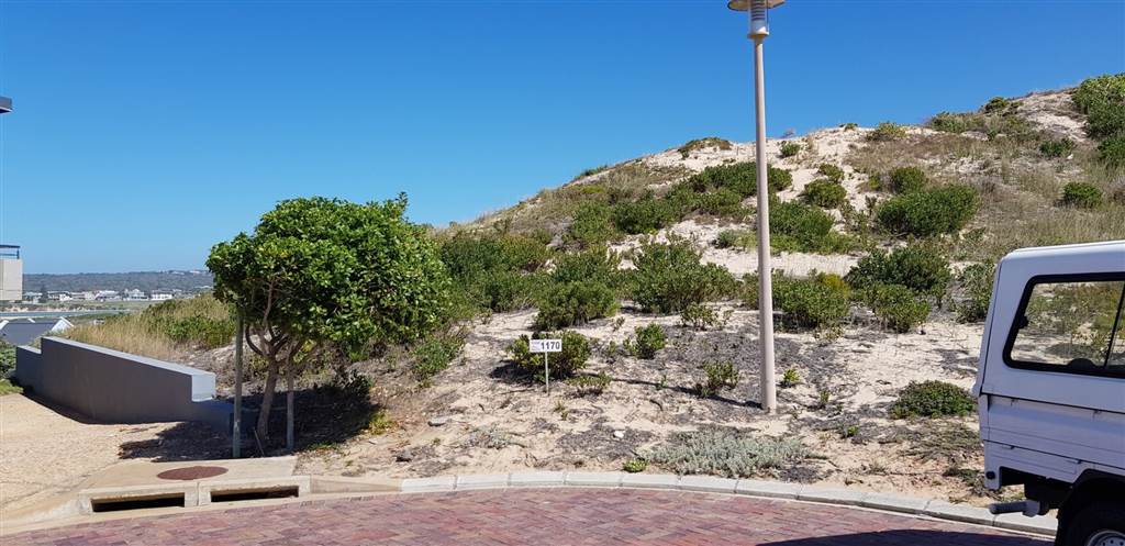444 m² Land available in Stilbaai photo number 7
